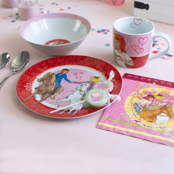 14043-Kindergeschirr-Bibi&Tina-rot-3tlg-Porzellan-4-1300px
