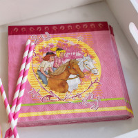 BIUTI_NAPKIN_RED_3D_19420 (2)